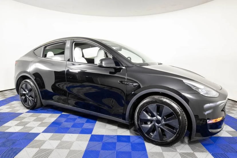 2024 Tesla Model Y - Image 3