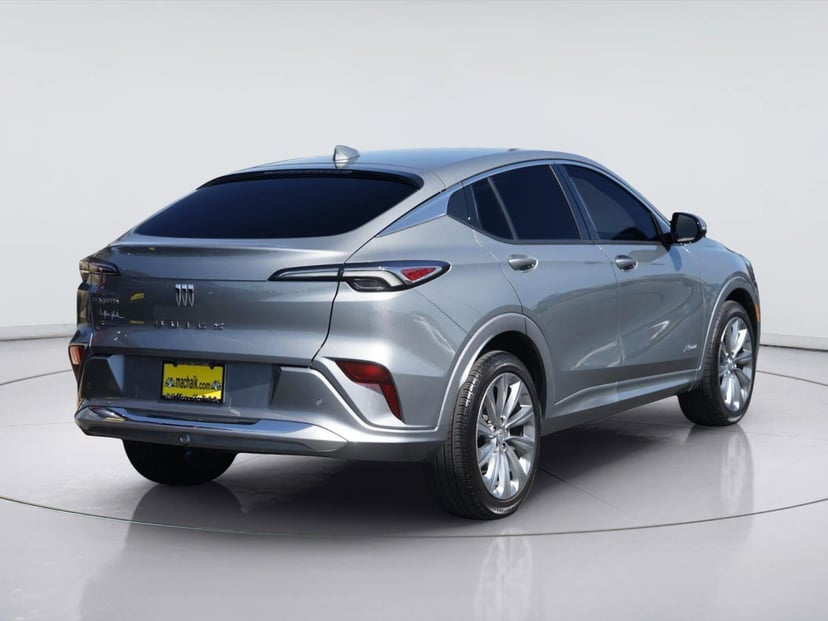 2025 Buick Envista - Image 3