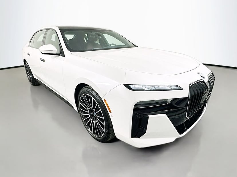 2026 BMW 7 Series - Image 2