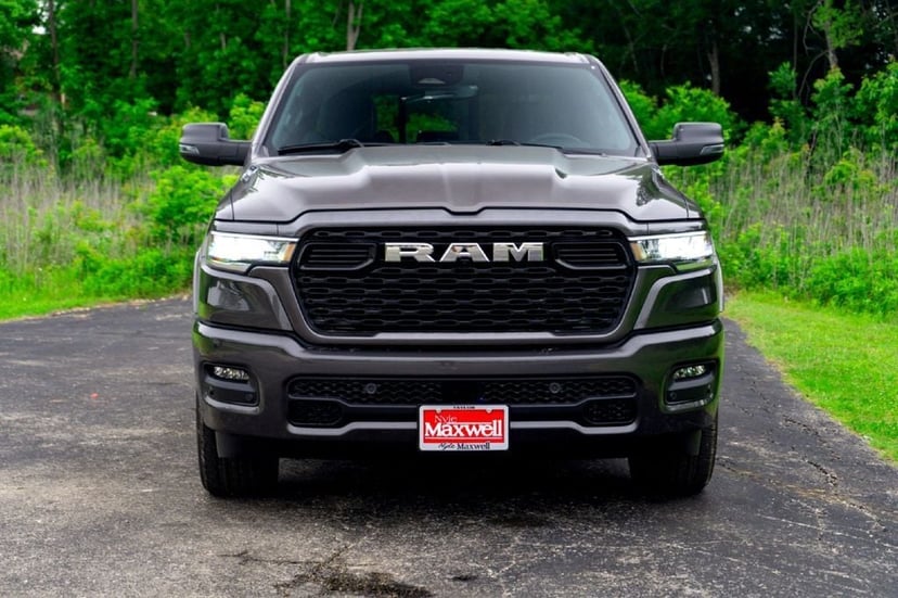 2026 Ram 1500 - Image 2