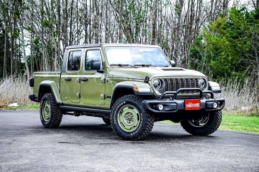 2026 Jeep Gladiator - Image 1