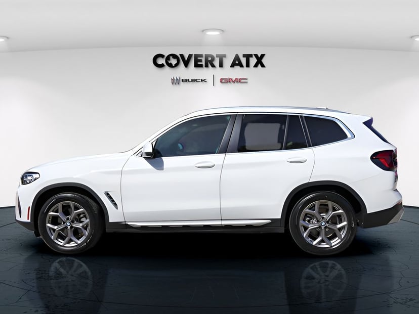 2022 BMW X3 - Image 2