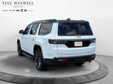 2026 Jeep Grand Wagoneer - Preview 14