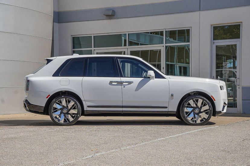 2026 Rolls-Royce Cullinan - Image 3