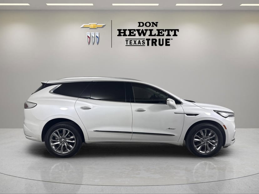 2023 Buick Enclave - Image 3