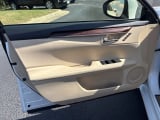 2015 Lexus ES - Preview 12