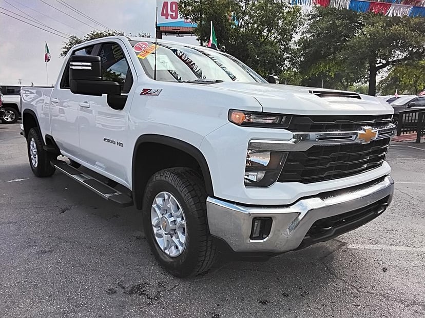 2024 Chevrolet Silverado 2500 HD - Image 1