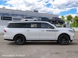 2027 Lincoln Navigator - Preview 5