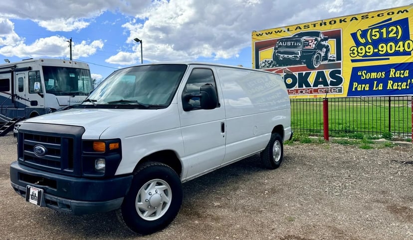 2008 Ford E350 Super Duty Cargo - Image 2