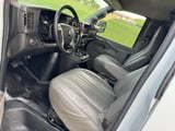 2017 Chevrolet Express - Preview 7