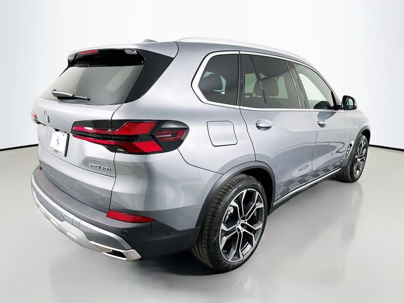 2026 BMW X5 - Image 2