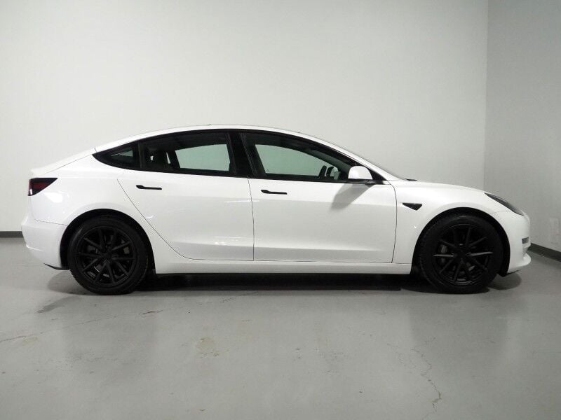 2023 Tesla Model 3 - Image 2