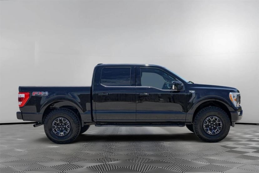 2022 Ford F-150 - Image 2
