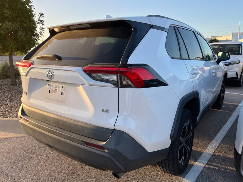 2020 Toyota RAV4 - Image 3