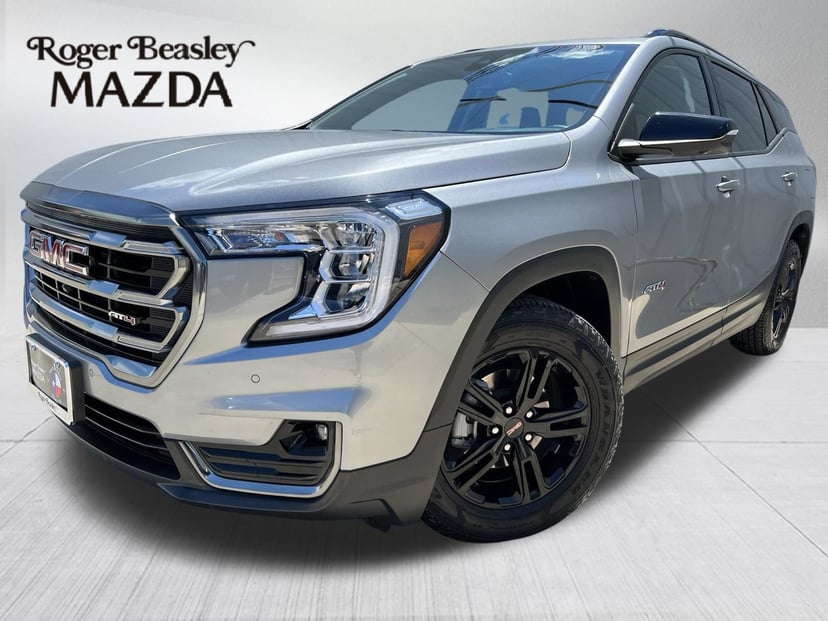 2023 GMC Terrain - Image 1