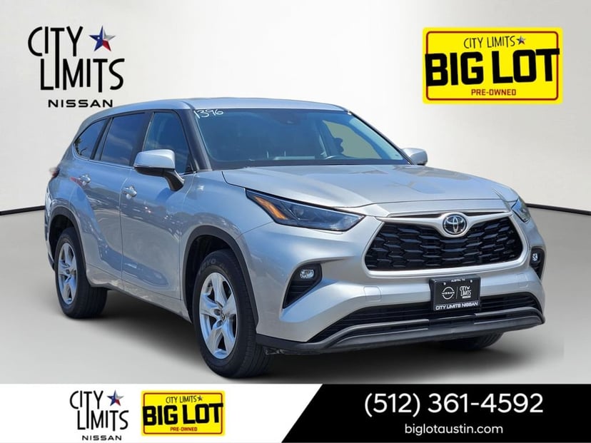 2023 Toyota Highlander - Image 1