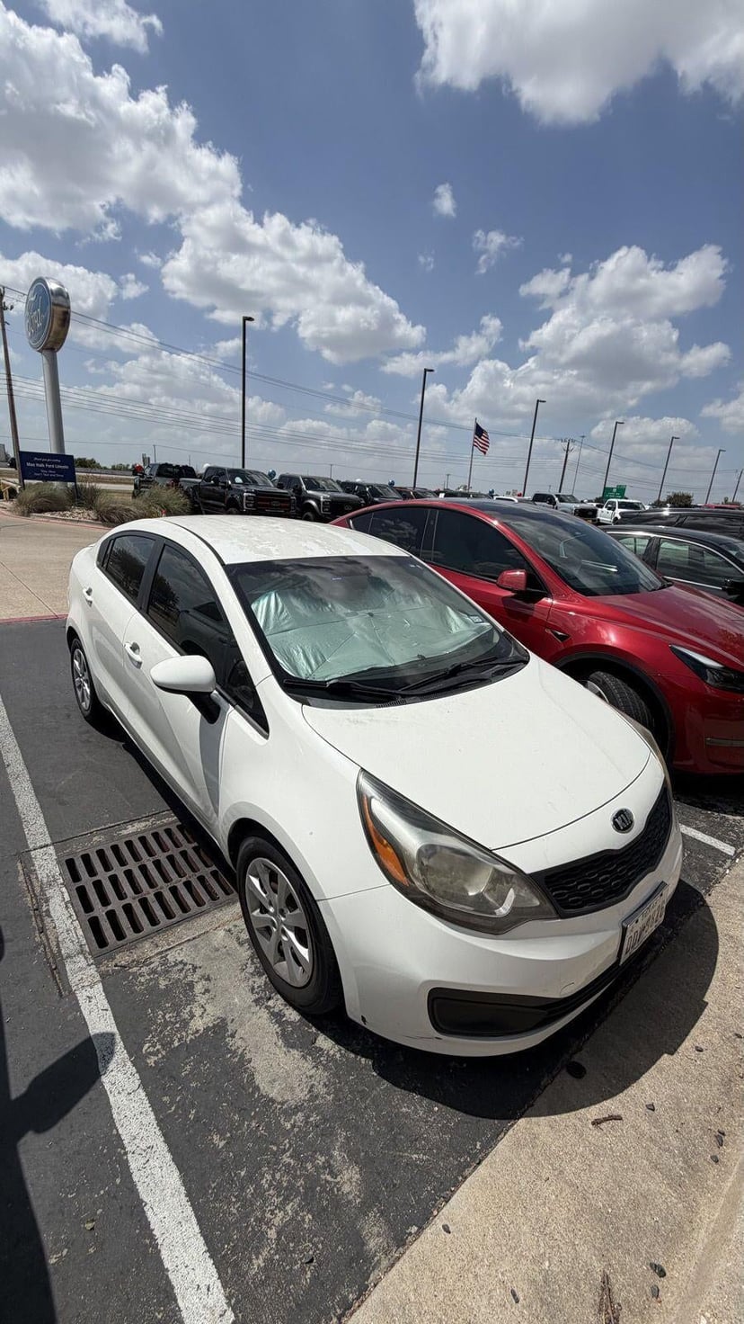 2014 Kia Rio - Image 1
