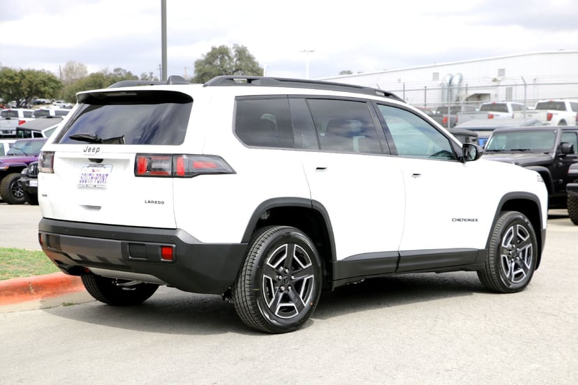 2026 Jeep Cherokee - Image 3