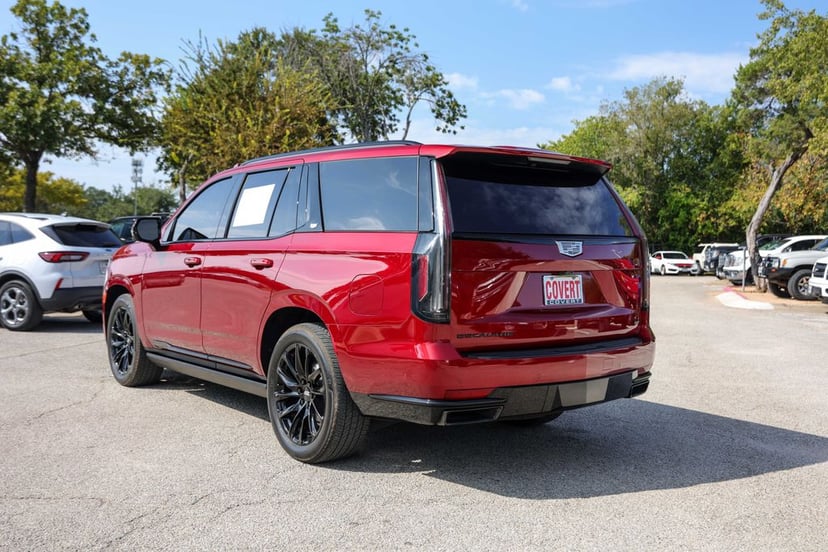 2024 Cadillac Escalade - Image 3