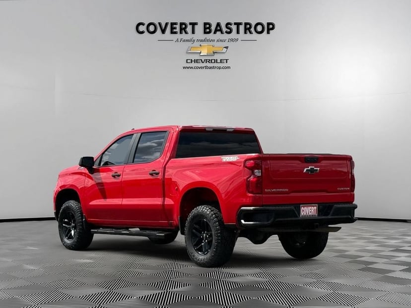 2025 Chevrolet Silverado 1500 - Image 2