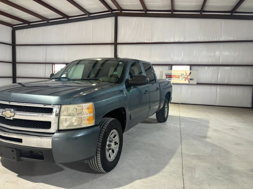 2009 Chevrolet Silverado 1500 - Image 1
