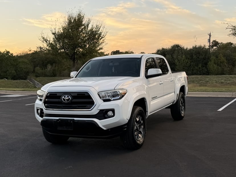 2016 Toyota Tacoma - Image 1