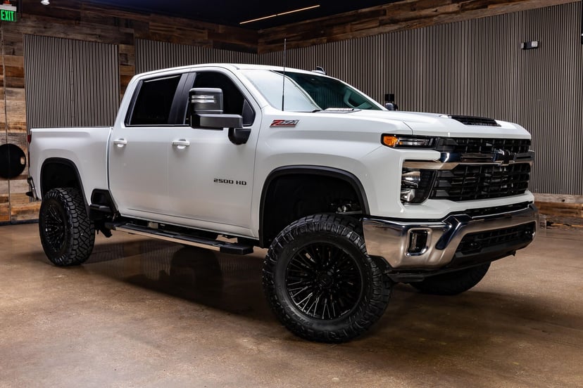 2026 Chevrolet Silverado 2500 HD - Image 2