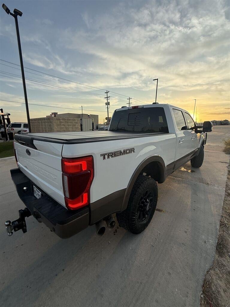 2022 Ford F-250 - Image 3