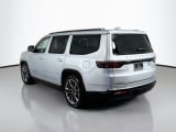 2022 Jeep Wagoneer - Preview 7