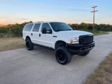 2004 Ford Excursion - Preview 3