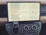2026 Land Rover Defender - Preview 15