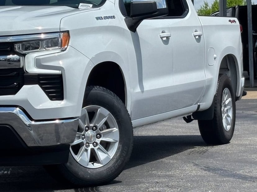 2025 Chevrolet Silverado 1500 - Image 2