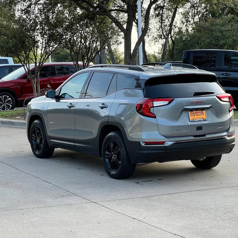 2023 GMC Terrain - Image 2