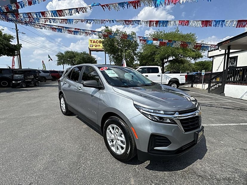 2024 Chevrolet Equinox - Image 1