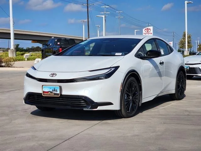 2026 Toyota Prius - Image 2