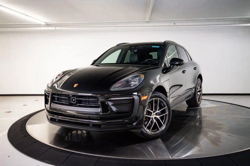 2026 Porsche Macan - Image 1