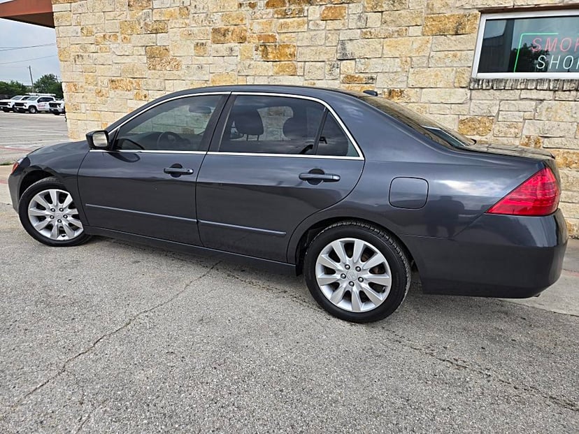 2010 Honda Accord - Image 3