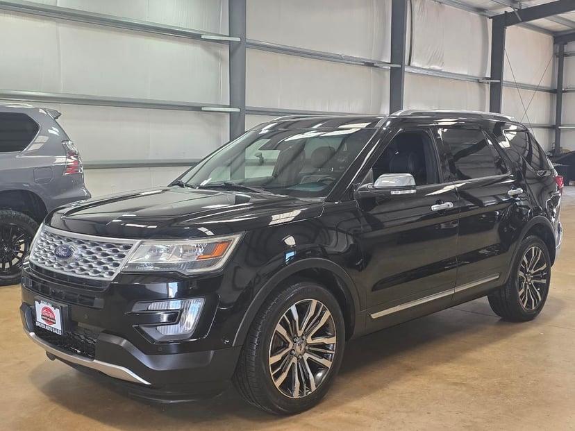 2017 Ford Explorer - Image 1