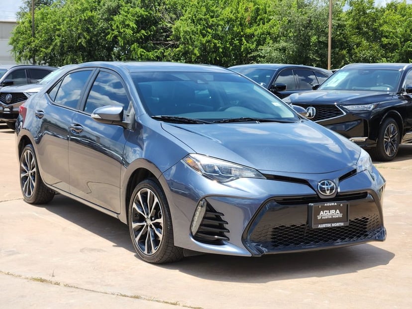 2017 Toyota Corolla - Image 2