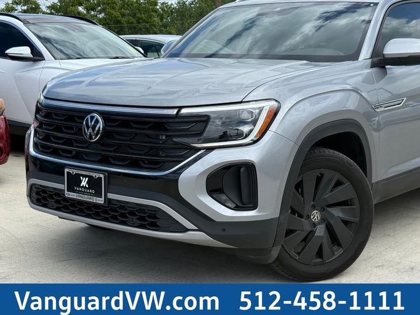 2026 Volkswagen Atlas Cross Sport - Image 1