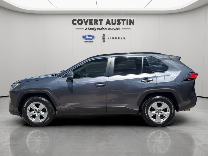 2019 Toyota RAV4 - Image 2