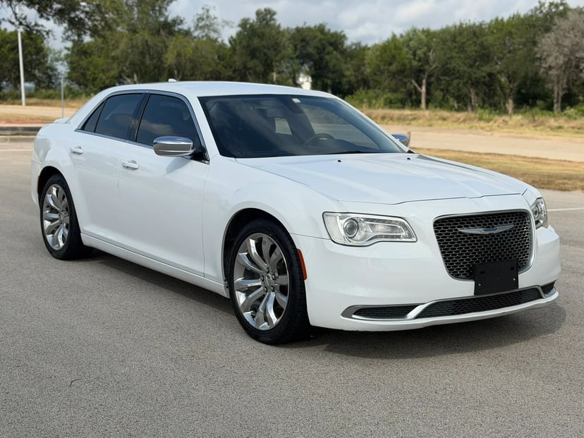 2019 Chrysler 300 - Image 1