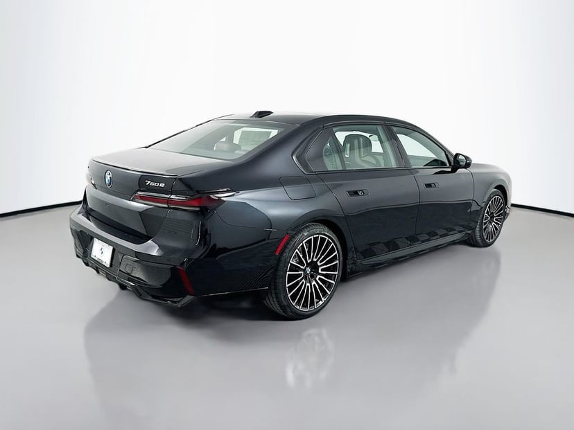 2026 BMW 7 Series - Image 3