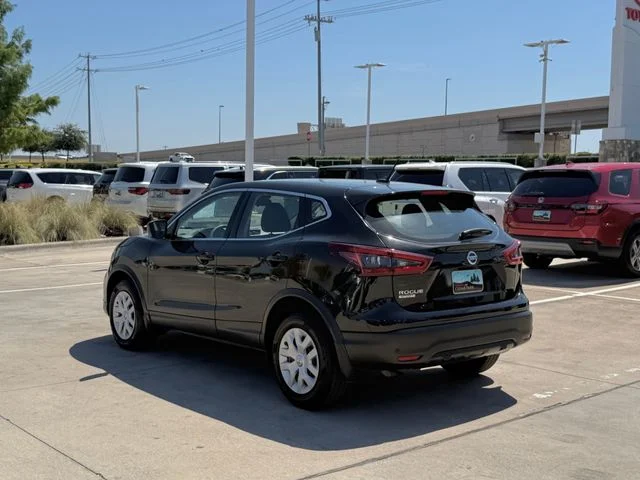 2020 Nissan Rogue Sport - Image 2