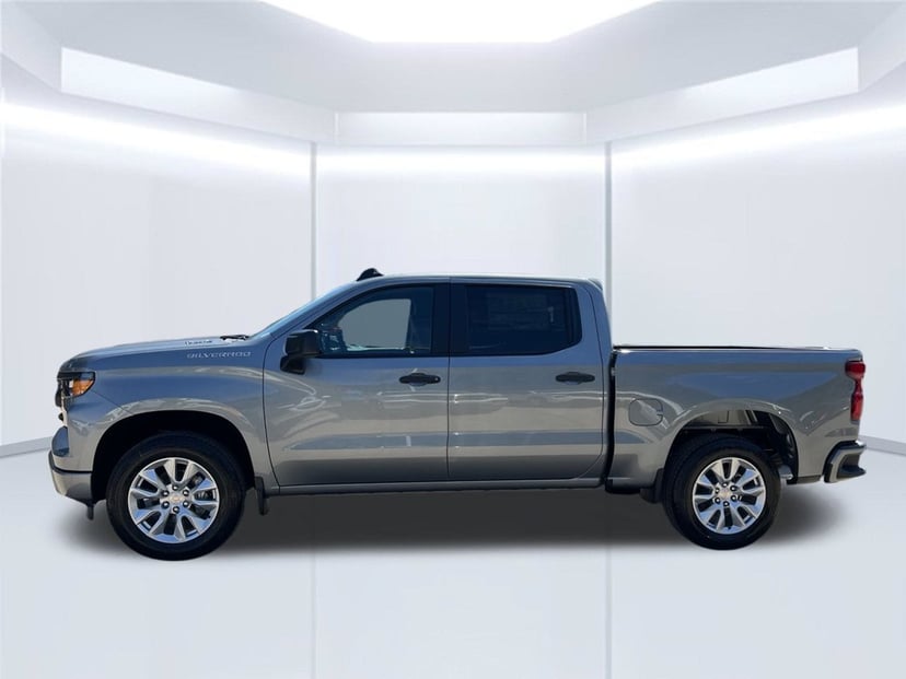 2026 Chevrolet Silverado 1500 - Image 1