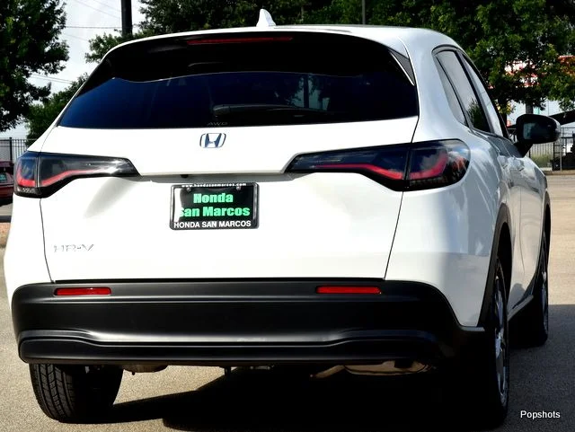 2027 Honda HR-V LX AWD 4D Sport Utility Platinum White - Image 1