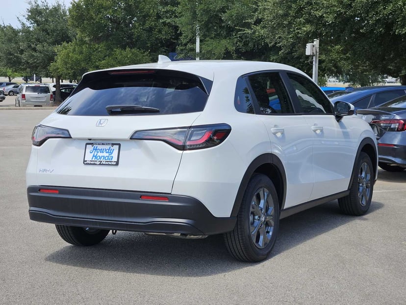 2027 Honda HR-V - Image 2