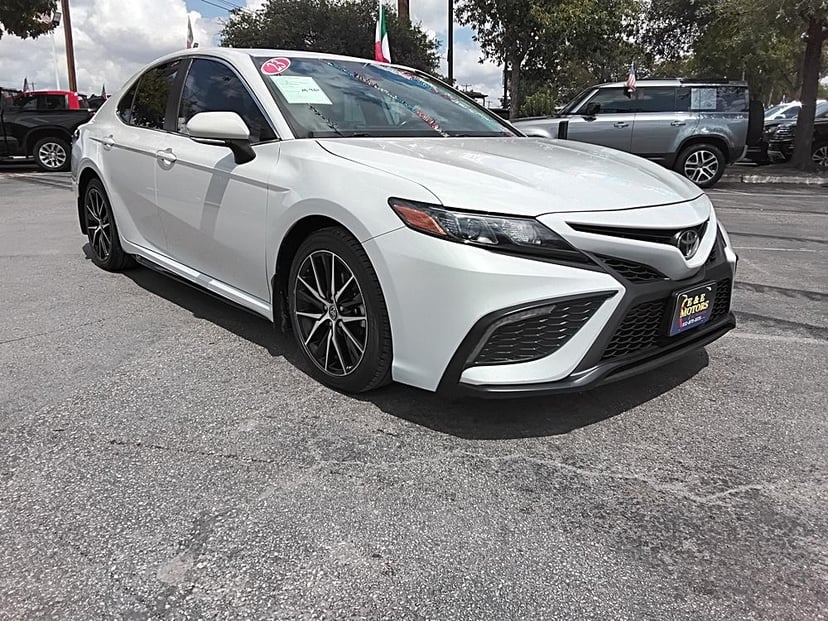 2023 Toyota Camry - Image 1