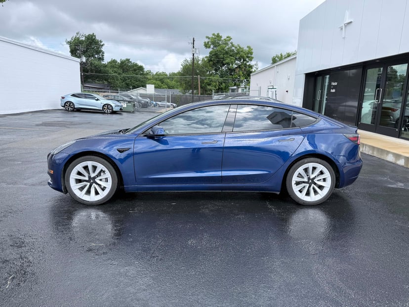 2021 Tesla Model 3 - Image 2