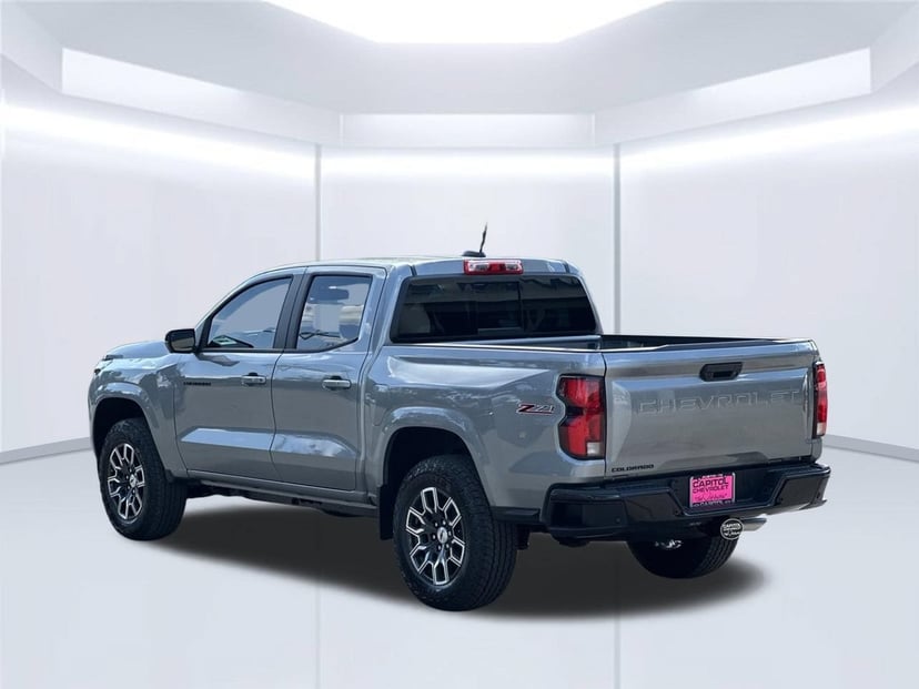 2026 Chevrolet Colorado - Image 2